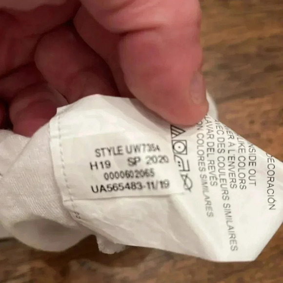 Hofstra Under Armour Cropped Navy and White Fan T Shirt Size M - Picture 9 of 10